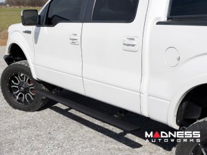 Ford F-150 Side Steps - Power Running Boards - Rough Country - E-Boards - Super Cab